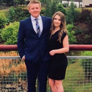 Meet your Posher, Abby